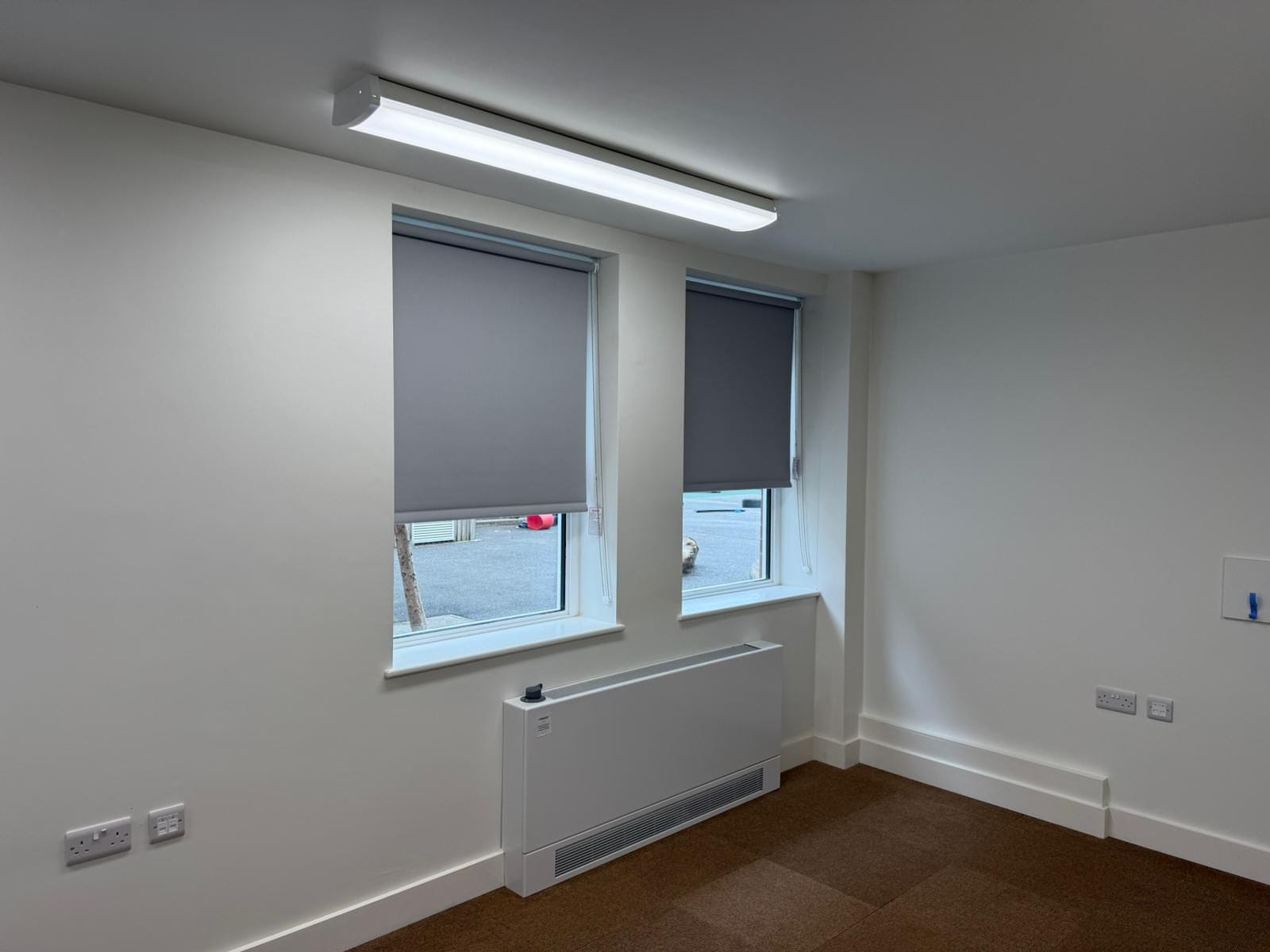 What are the Benefits of Installing Roller Blinds?